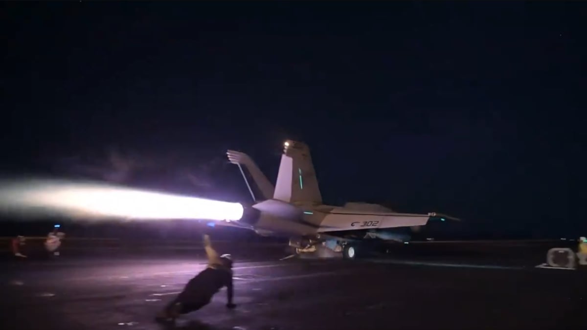 واشنطن تعلن تدمير 7 صواريخ مضادة للسفن و3 مسيّرات حوثية في اليمن