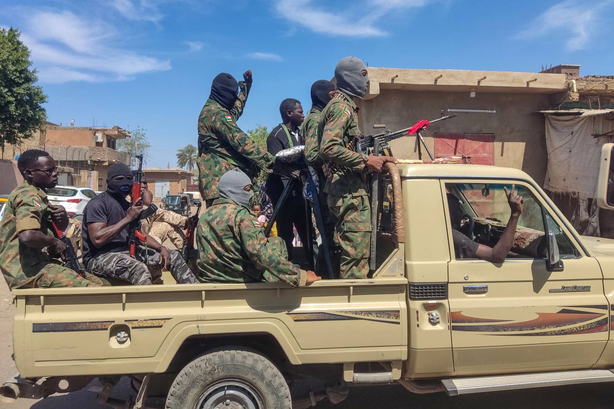 ما هو المطلوب دولياً وإقليمياً لإيقاف حرب السودان؟