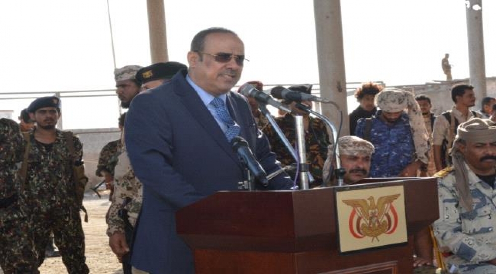  خلال حفل عسكري جنوب اليمن وبحضور وزير الداخلية ..طائرة مسيرة حامت في المكان وكيف تم التعامل معها ؟