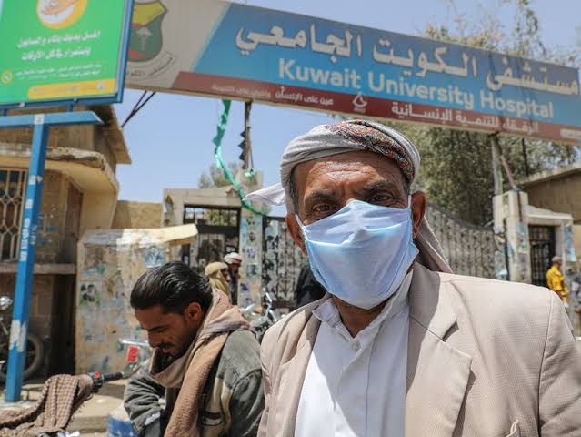 طائرة إخلاء طبي تنقل موظفاً أممياً من صنعاء بعد إصابته بفيروس كورونا