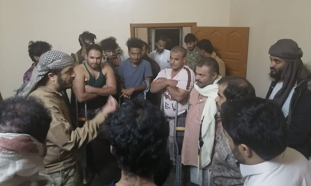 زيارة تفقدية لقيادة محور علب لجرحي الجيش في جبهة باقم بصعدة